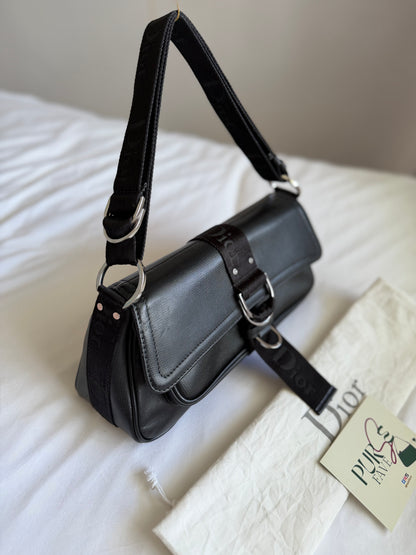Authentische Christian Dior Hardcore Vintage Schultertasche aus schwarzem Leder