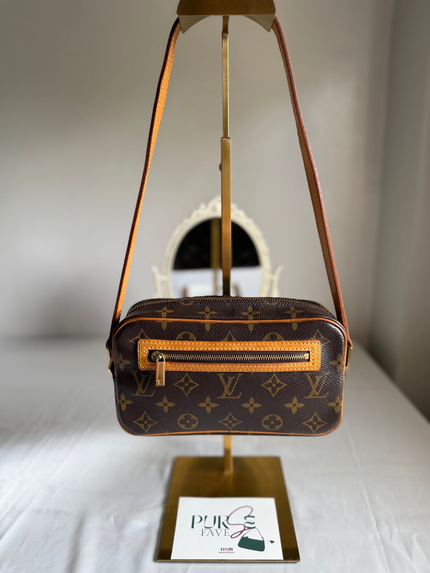 Authentic LOUIS VUITTON Pochette Cité Brown Monogram Canvas Shoulder Bag