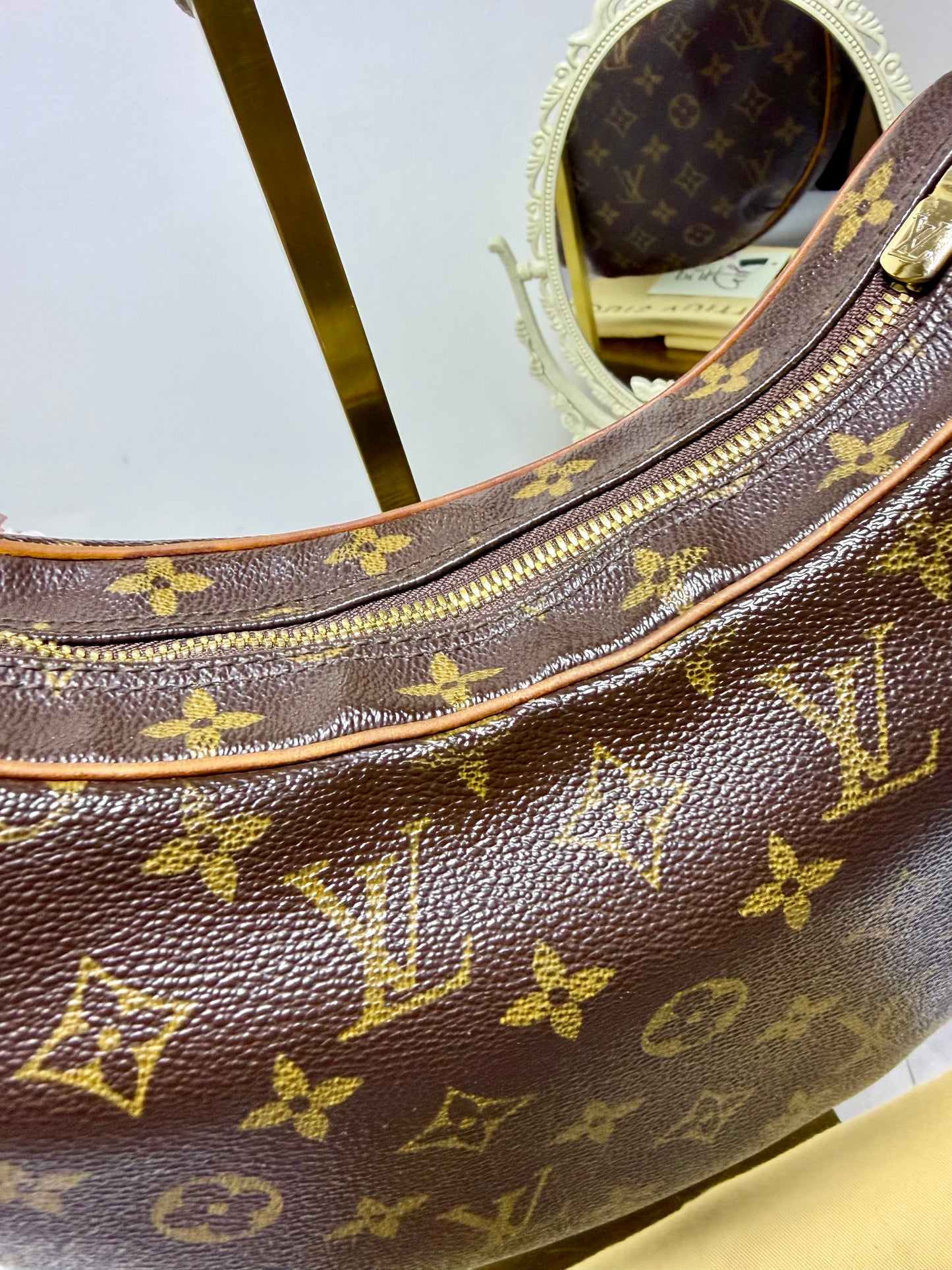 Authentic LOUIS VUITTON Croissant MM Canvas Monogram Hobo Shoulder Bag