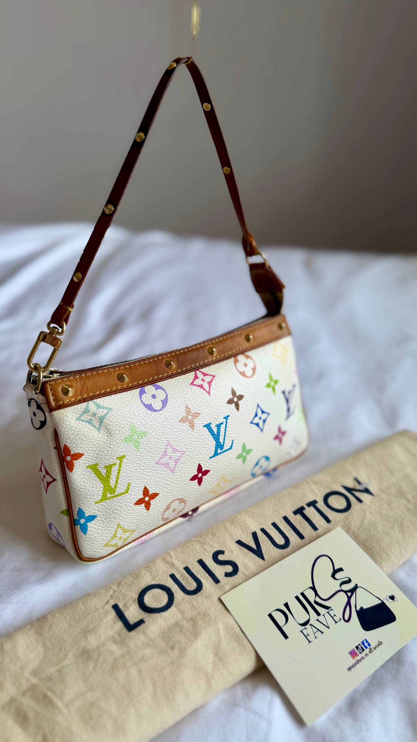 Authentic LOUIS VUITTON × TAKASHI MURAKAMI White Multicolor Pochette Shoulder Bag