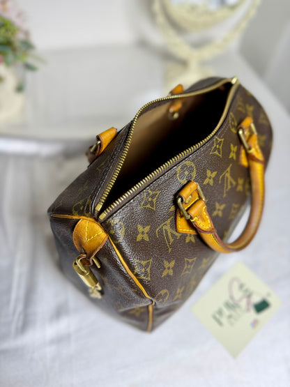 Authentic LOUIS VUITTON Speedy 25 Brown Monogram Canvas Satchel Handbag