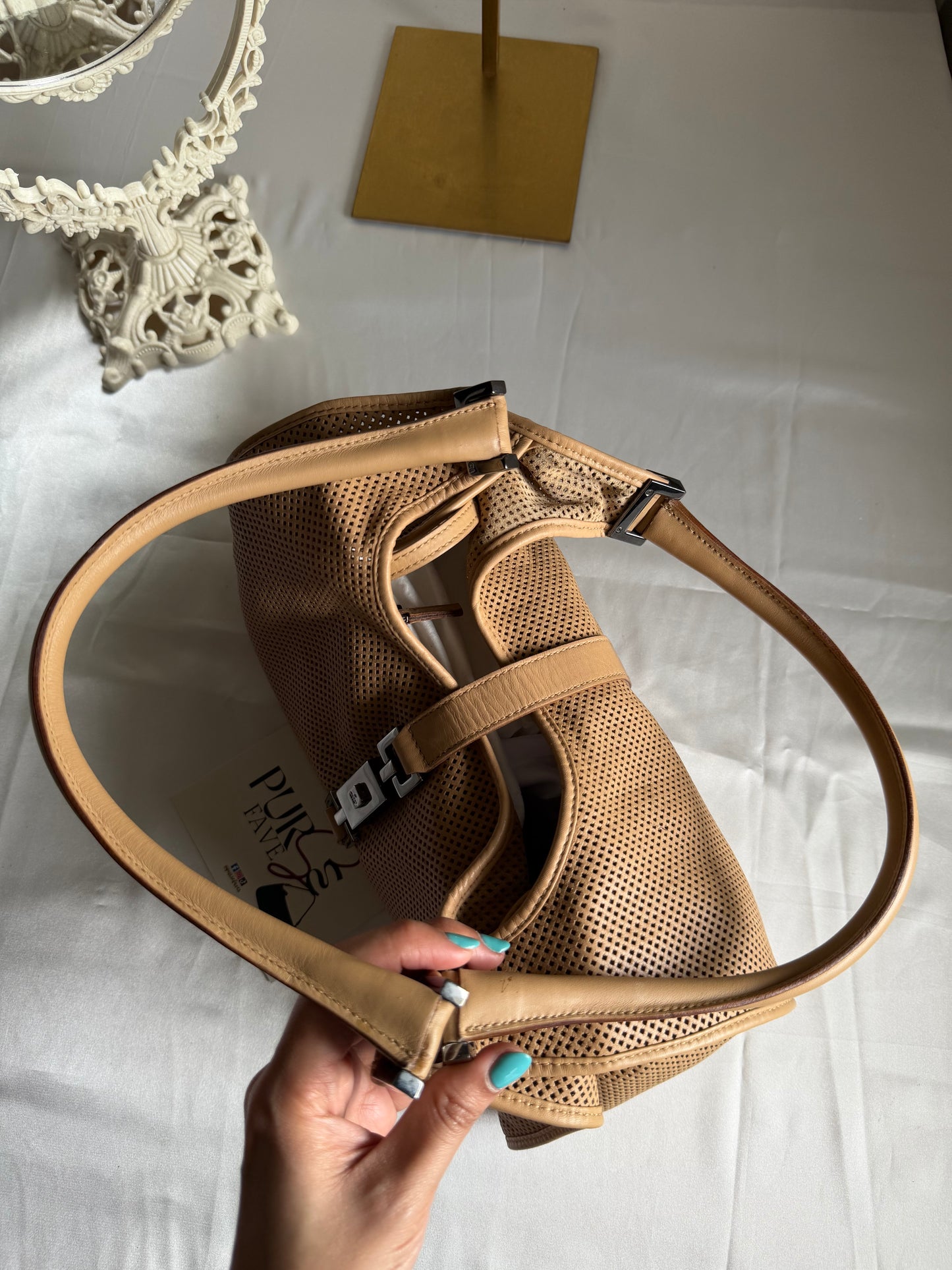 Authentic GUCCI Perforated Leather Jackie x Bardot Tan Hobo Shoulder Bag w/ Pouch (Rare/Limited)