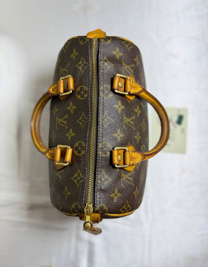 Authentic LOUIS VUITTON Speedy 25 Brown Monogram Canvas Satchel Handbag