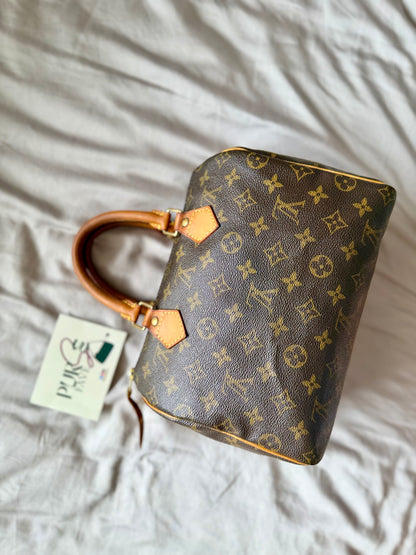Authentic LOUIS VUITTON Speedy 25 Brown Monogram Canvas Satchel Handbag