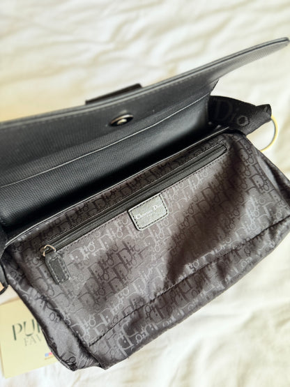 Authentische Christian Dior Hardcore Vintage Schultertasche aus schwarzem Leder