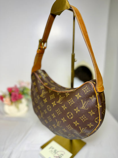 Authentic LOUIS VUITTON Croissant MM Canvas Monogram Hobo Shoulder Bag