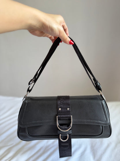 Authentische Christian Dior Hardcore Vintage Schultertasche aus schwarzem Leder