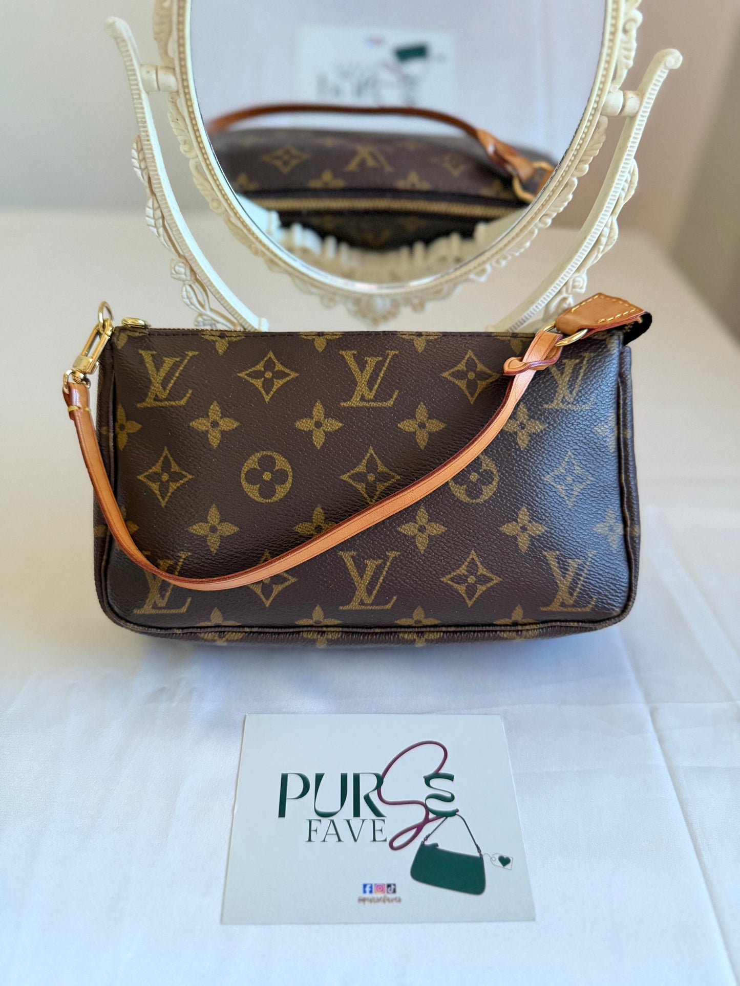 Authentic LOUIS VUITTON Pochette Accessoire Clutch Brown Monogram Canvas Leather Shoulder Bag