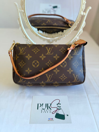 Authentic LOUIS VUITTON Pochette Accessoire Clutch Brown Monogram Canvas Leather Shoulder Bag