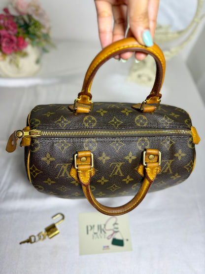 Authentic LOUIS VUITTON Speedy 25 Brown Monogram Canvas Satchel Handbag