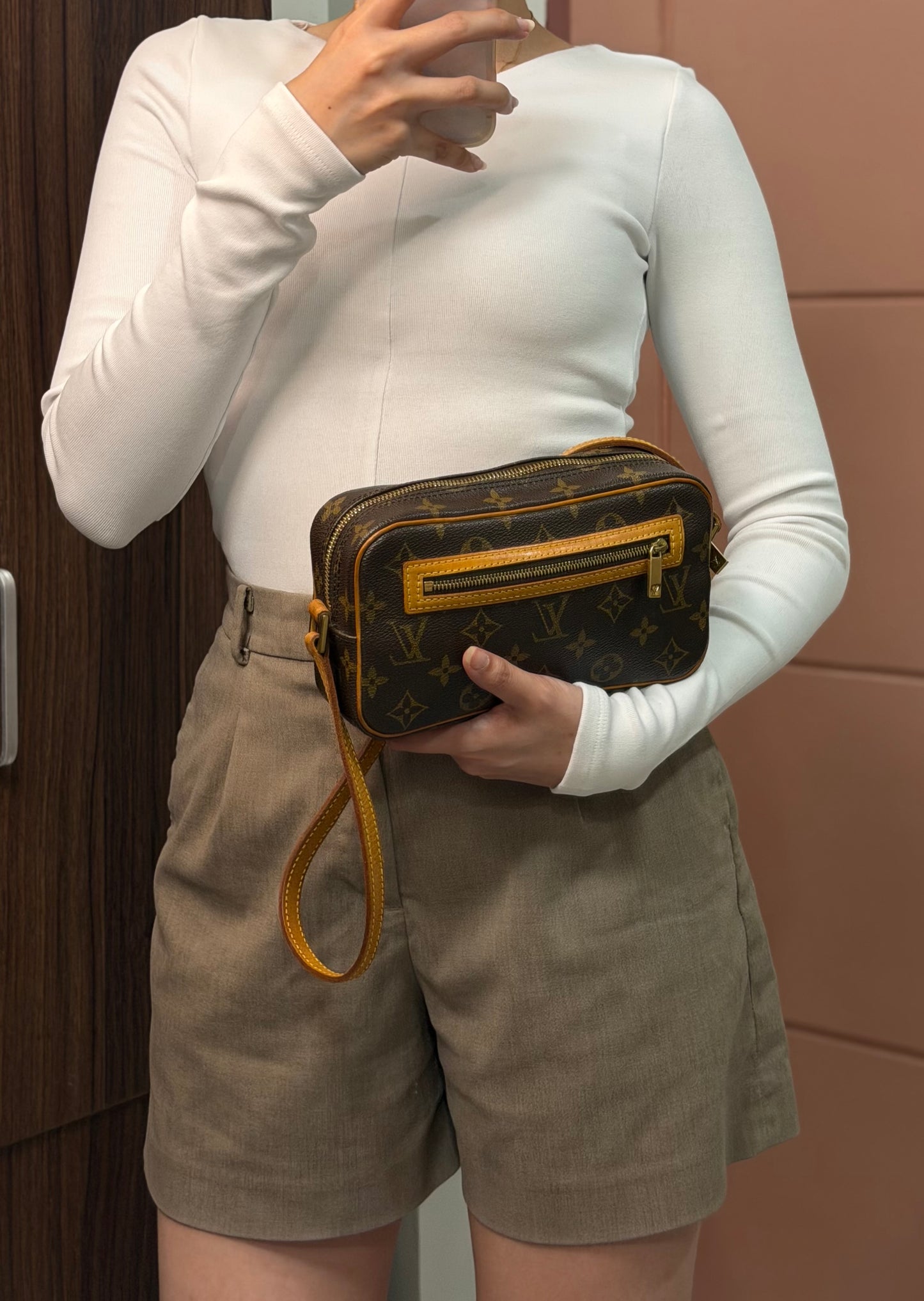 Authentic LOUIS VUITTON Pochette Cité Brown Monogram Canvas Shoulder Bag