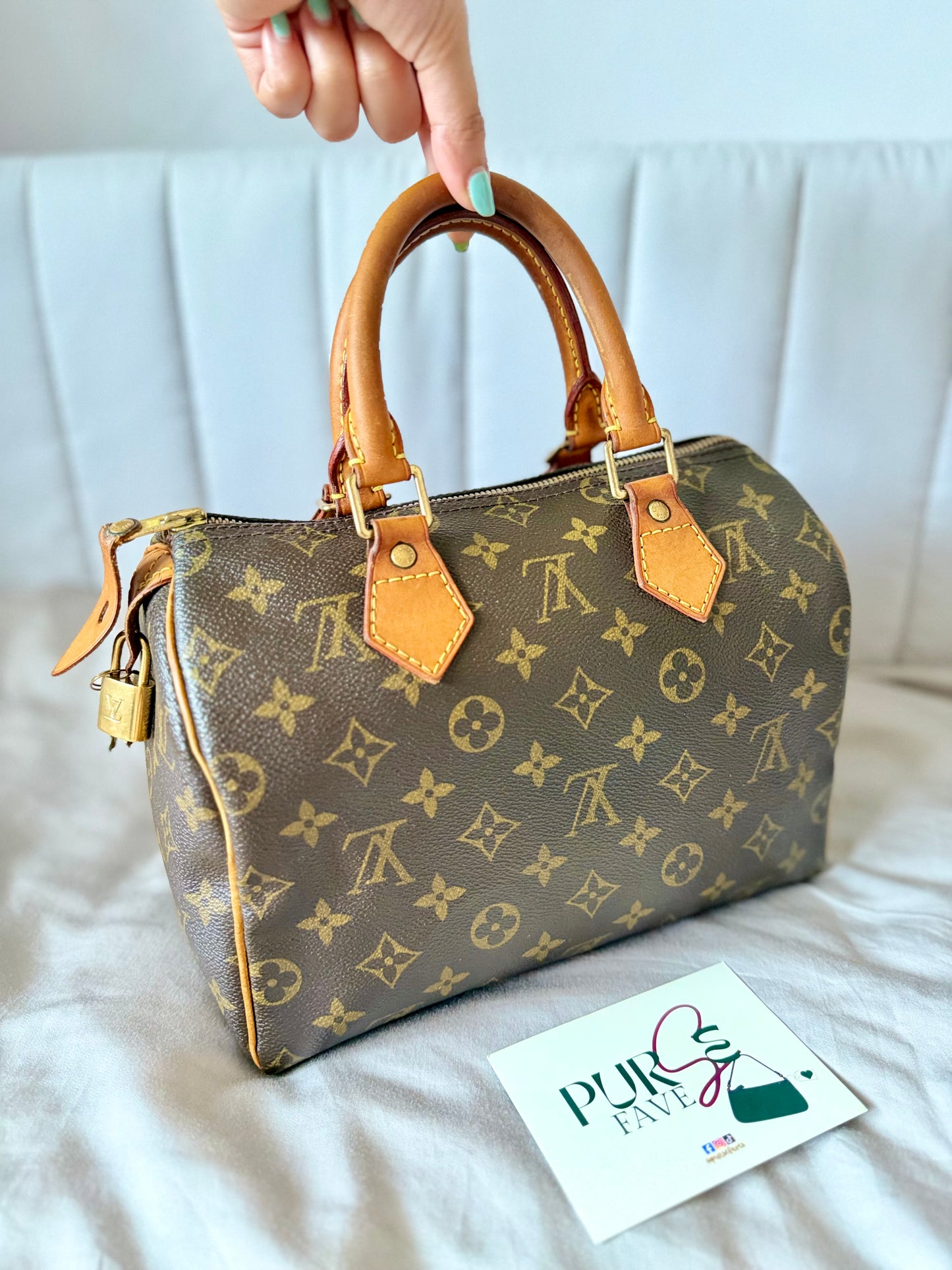 Authentic LOUIS VUITTON Speedy 25 Brown Monogram Canvas Satchel Handbag