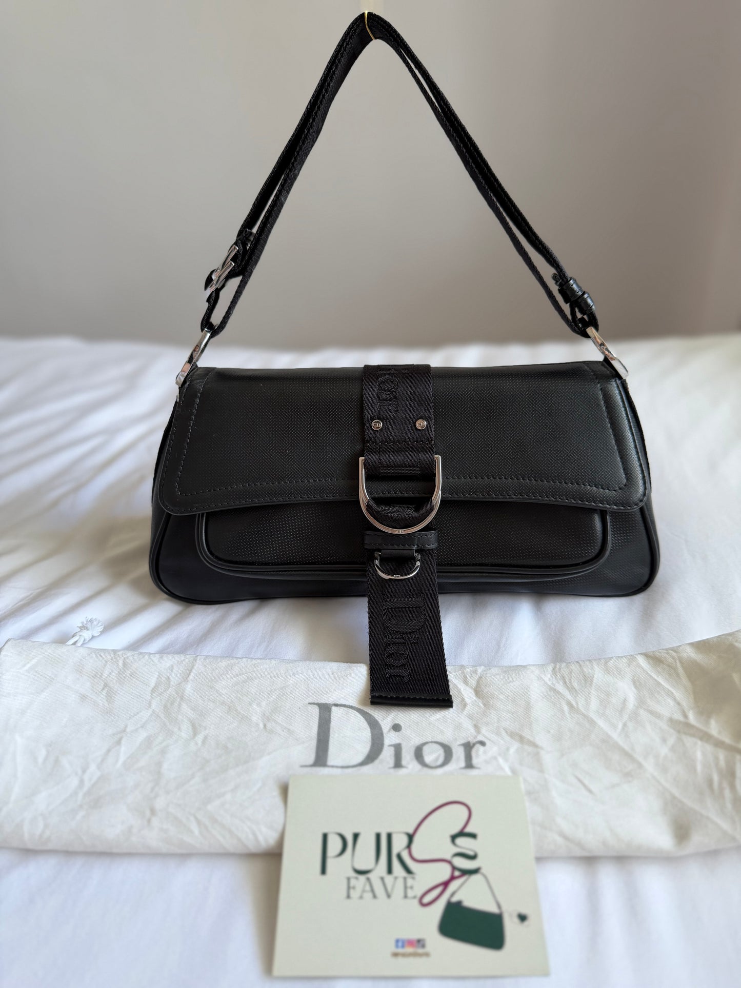 Authentische Christian Dior Hardcore Vintage Schultertasche aus schwarzem Leder