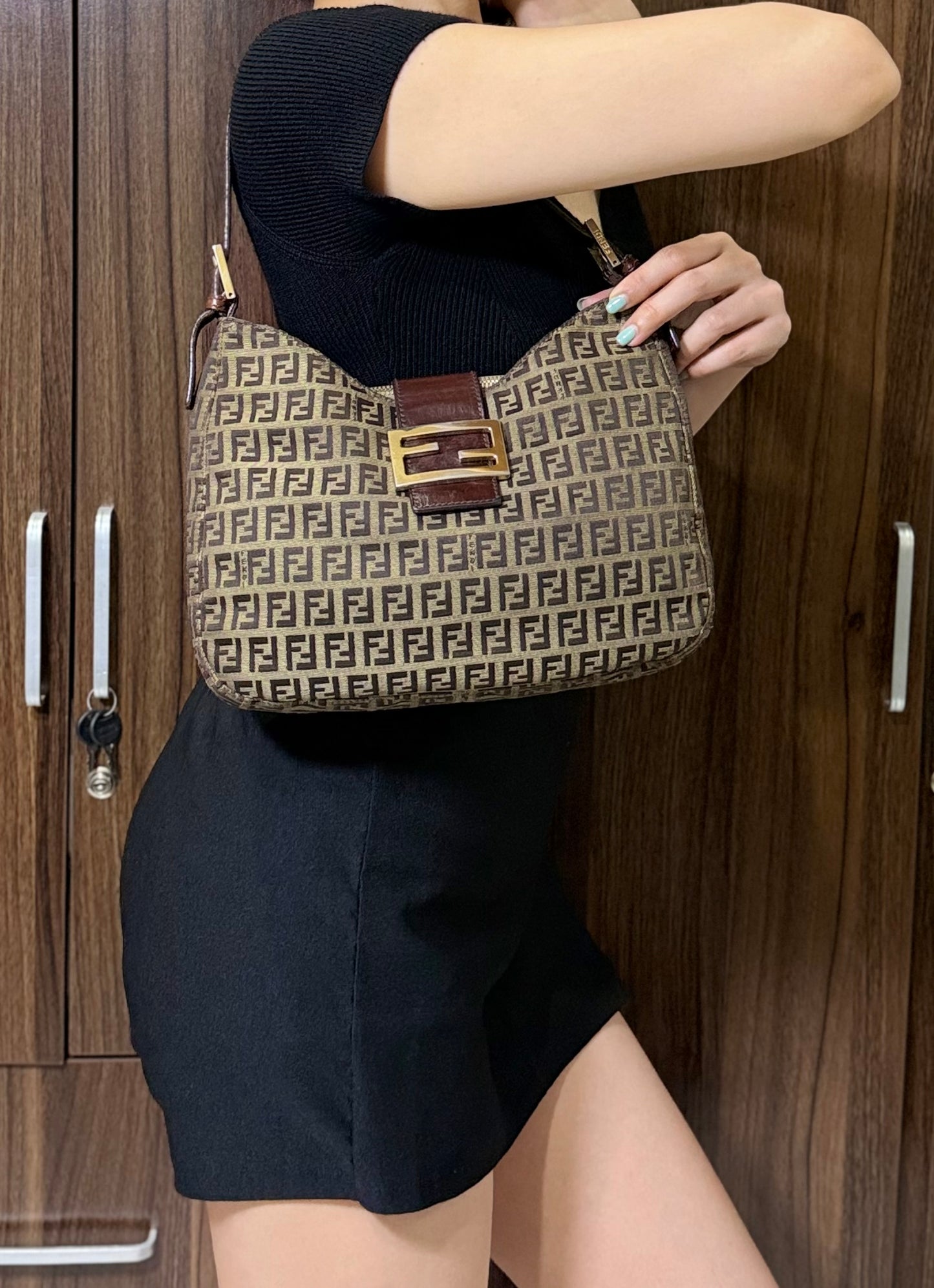 Authentic FENDI Beige / Brown Zucchino Canvas Hobo Trimmed Mamma Baguette Shoulder Bag