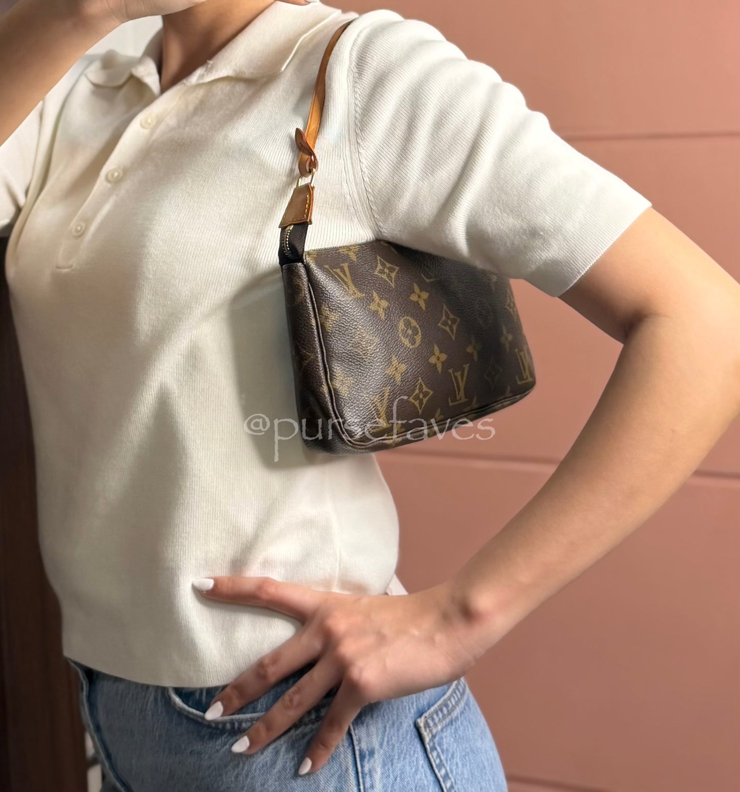 Authentic LOUIS VUITTON Pochette Accessoire Clutch Brown Monogram Canvas Leather Shoulder Bag